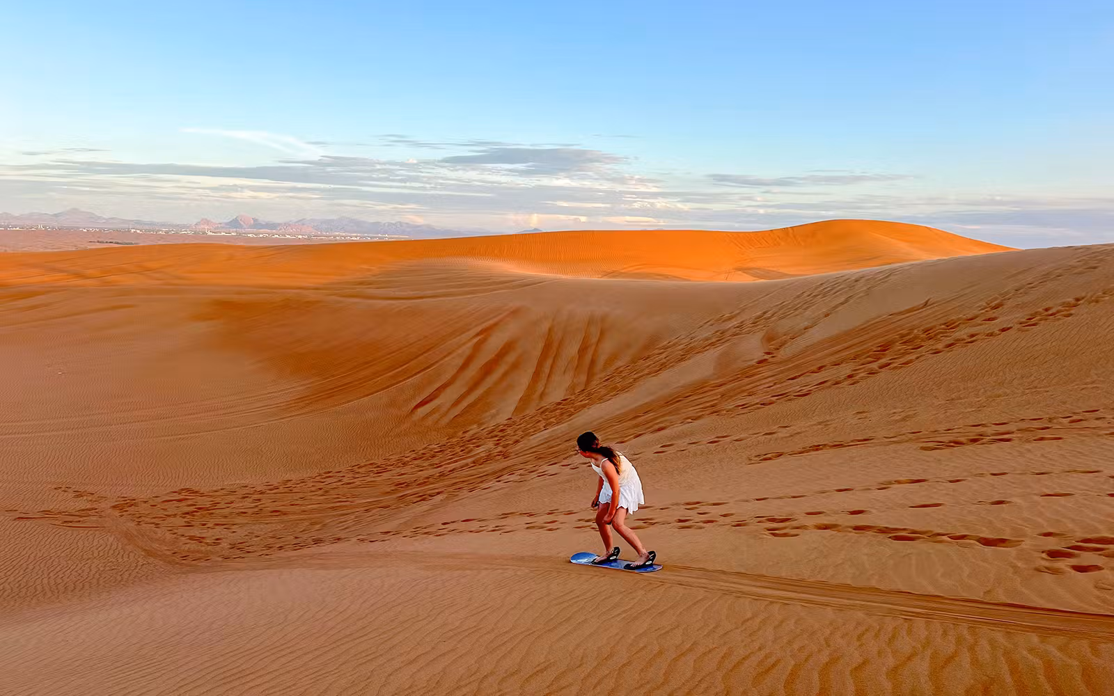 Premium Red Dunes Desert Safari with BBQ Dinner image 3