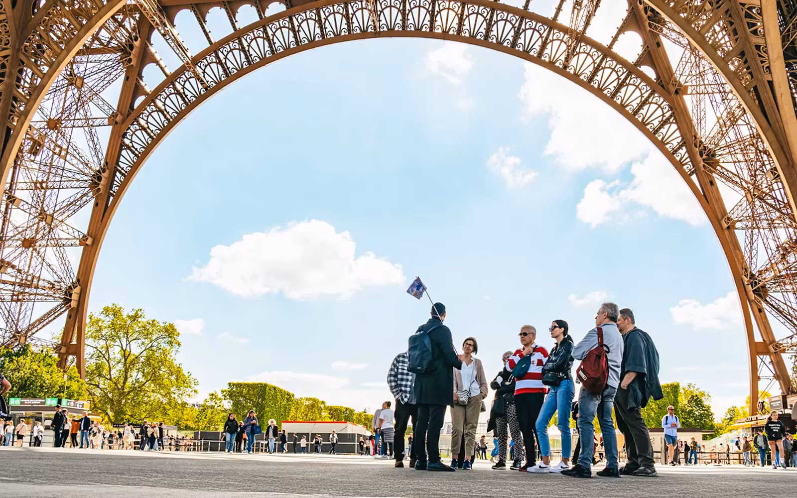 Eiffel Tower Summit Access with Guide image 4